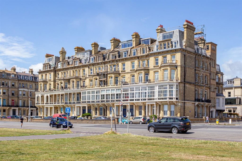 Kings Gardens, Hove, 2 bedroom, Apartment