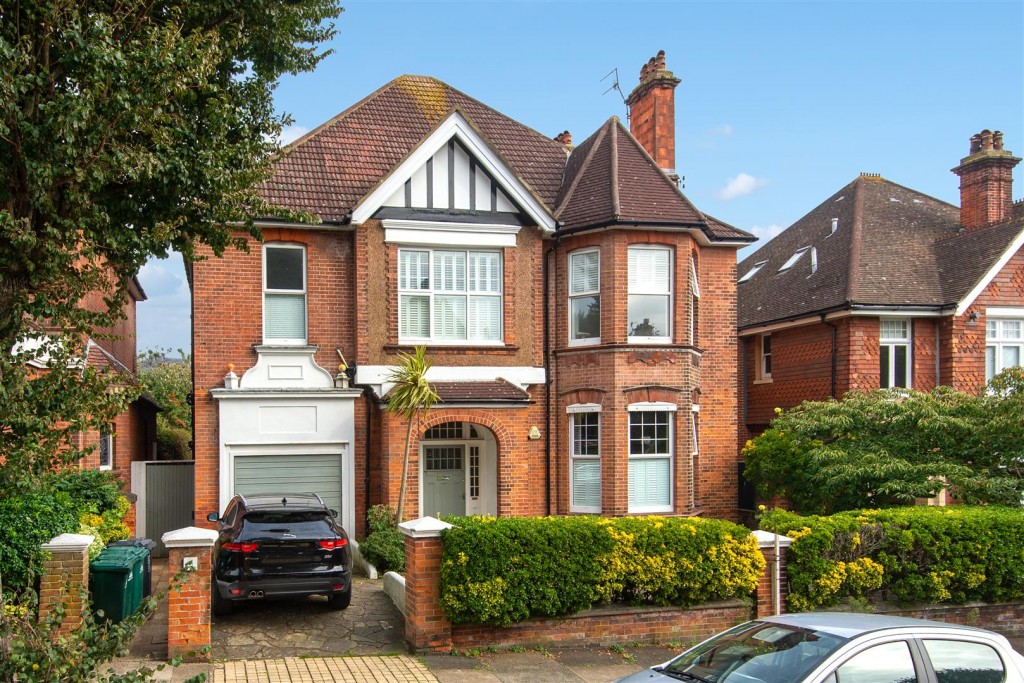 Wilbury Gardens, Hove, 2 bedroom, Flat Conversion