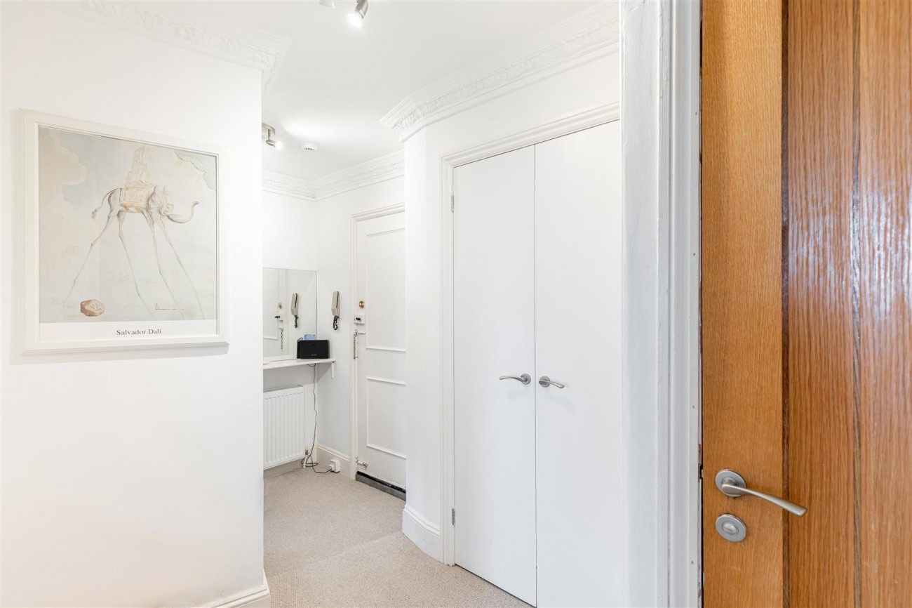 Images for 17 St. Catherines Terrace, Hove EAID:lextonsapi BID:1