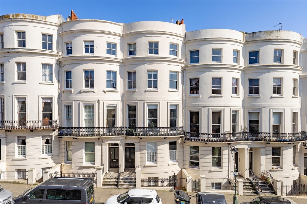 Lansdowne Place, Hove, 2 bedroom, Flat Conversion