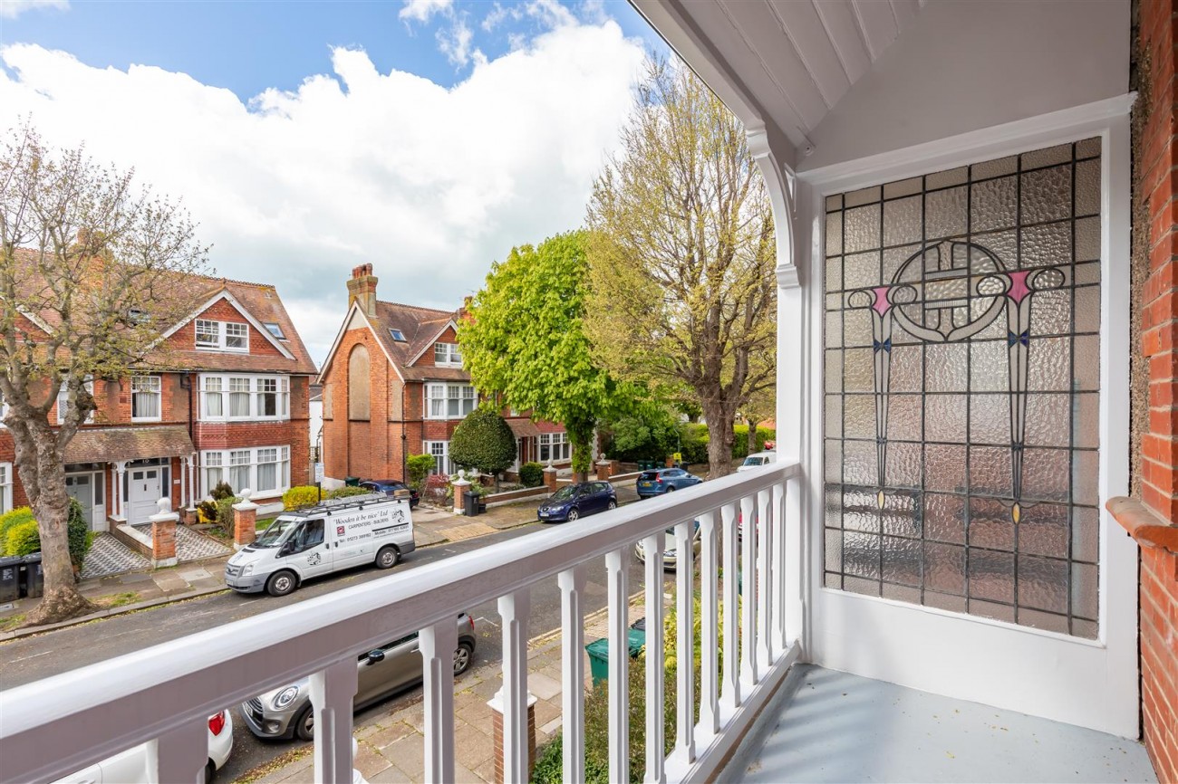 Images for Pembroke Crescent, Hove EAID:lextonsapi BID:1