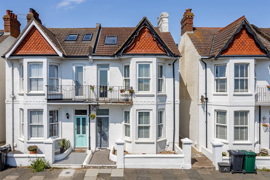 Marine Avenue, Hove, 4 bedroom, House