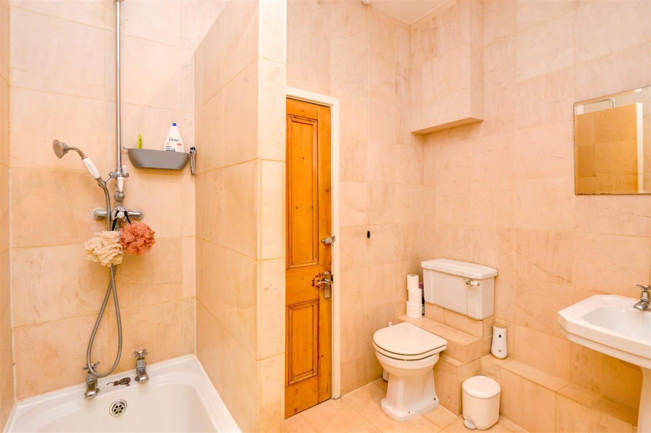 Images for Adelaide Crescent, Hove EAID:lextonsapi BID:1