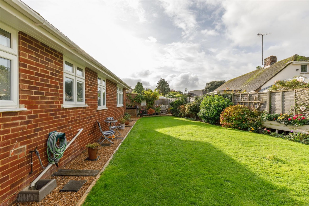 Images for Sea Lane Gardens, Ferring, Worthing EAID:lextonsapi BID:1