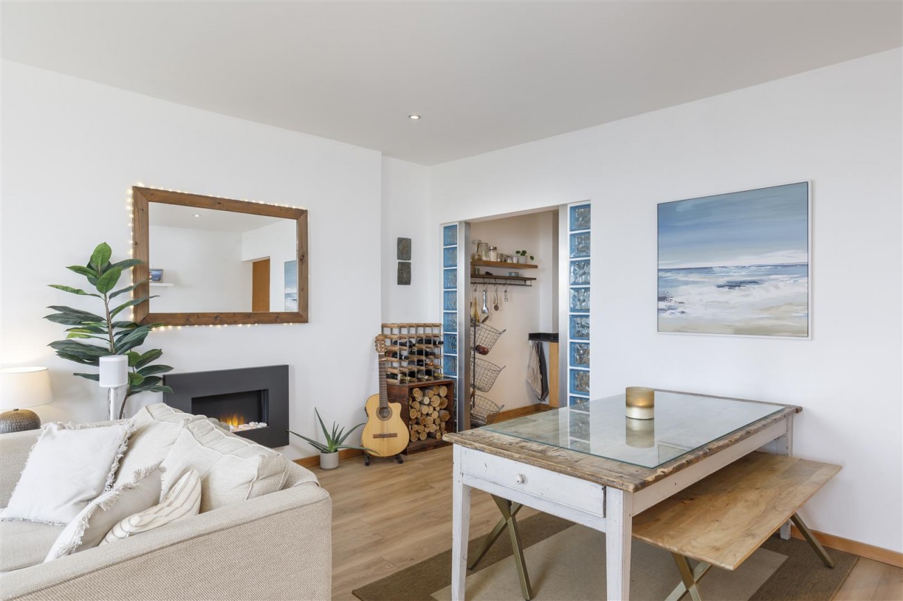 Images for Adelaide Crescent, Hove EAID:lextonsapi BID:1