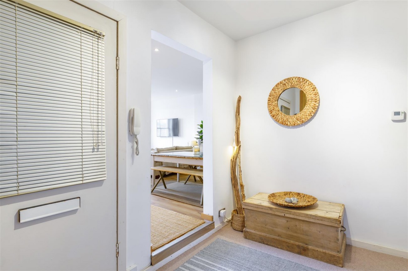 Images for Adelaide Crescent, Hove EAID:lextonsapi BID:1