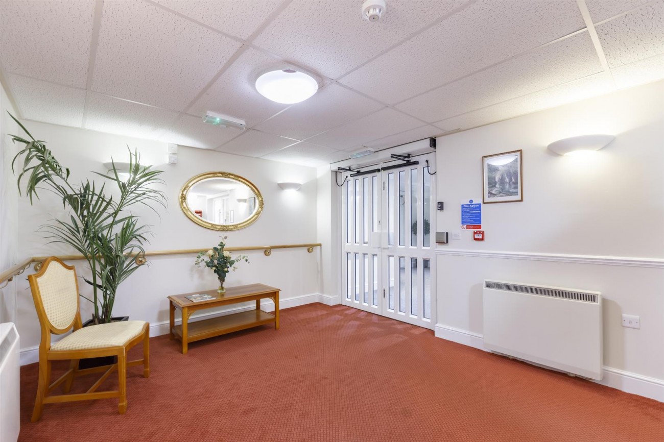 Images for High Street, Heathfield EAID:lextonsapi BID:4