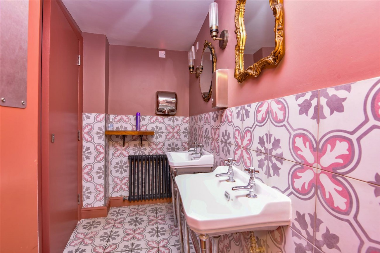 Images for Queens Road, Brighton EAID:lextonsapi BID:4
