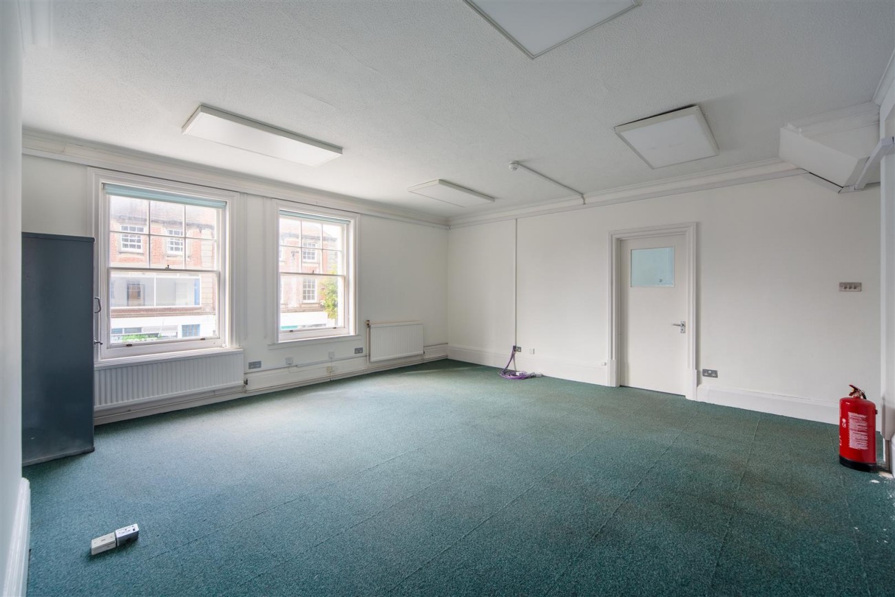 High Street, Littlehampton, House