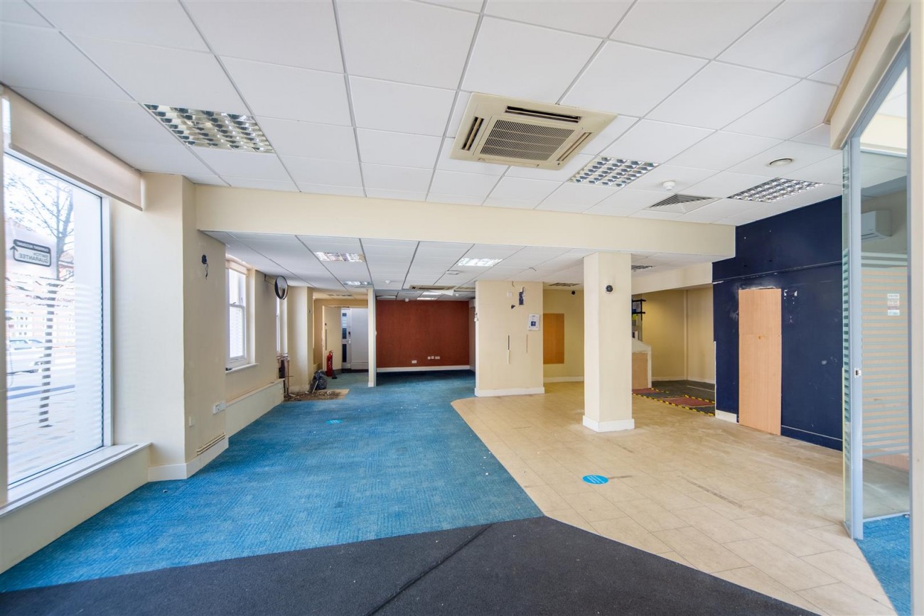 High Street, Littlehampton, House