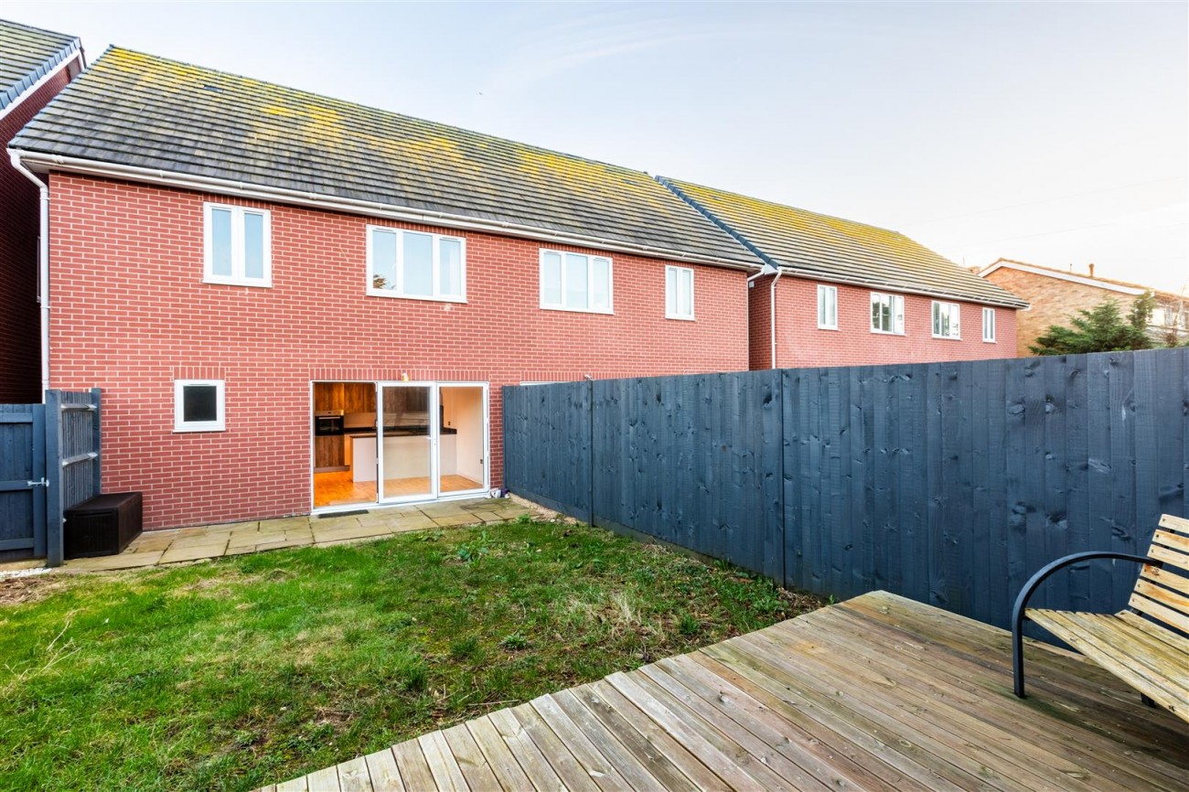 Images for Rowan Close, Portslade EAID:lextonsapi BID:1