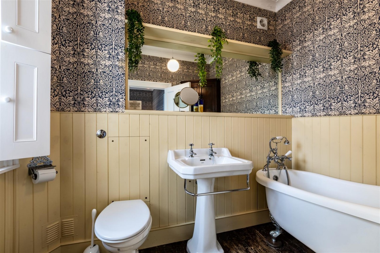 Images for Lansdowne Square, Hove EAID:lextonsapi BID:2