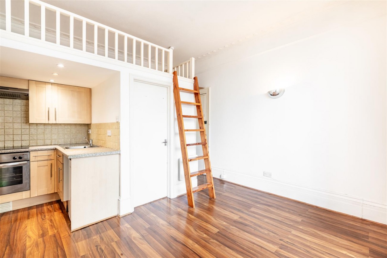 Images for Lansdowne Square, Hove BN3 EAID:lextonsapi BID:2