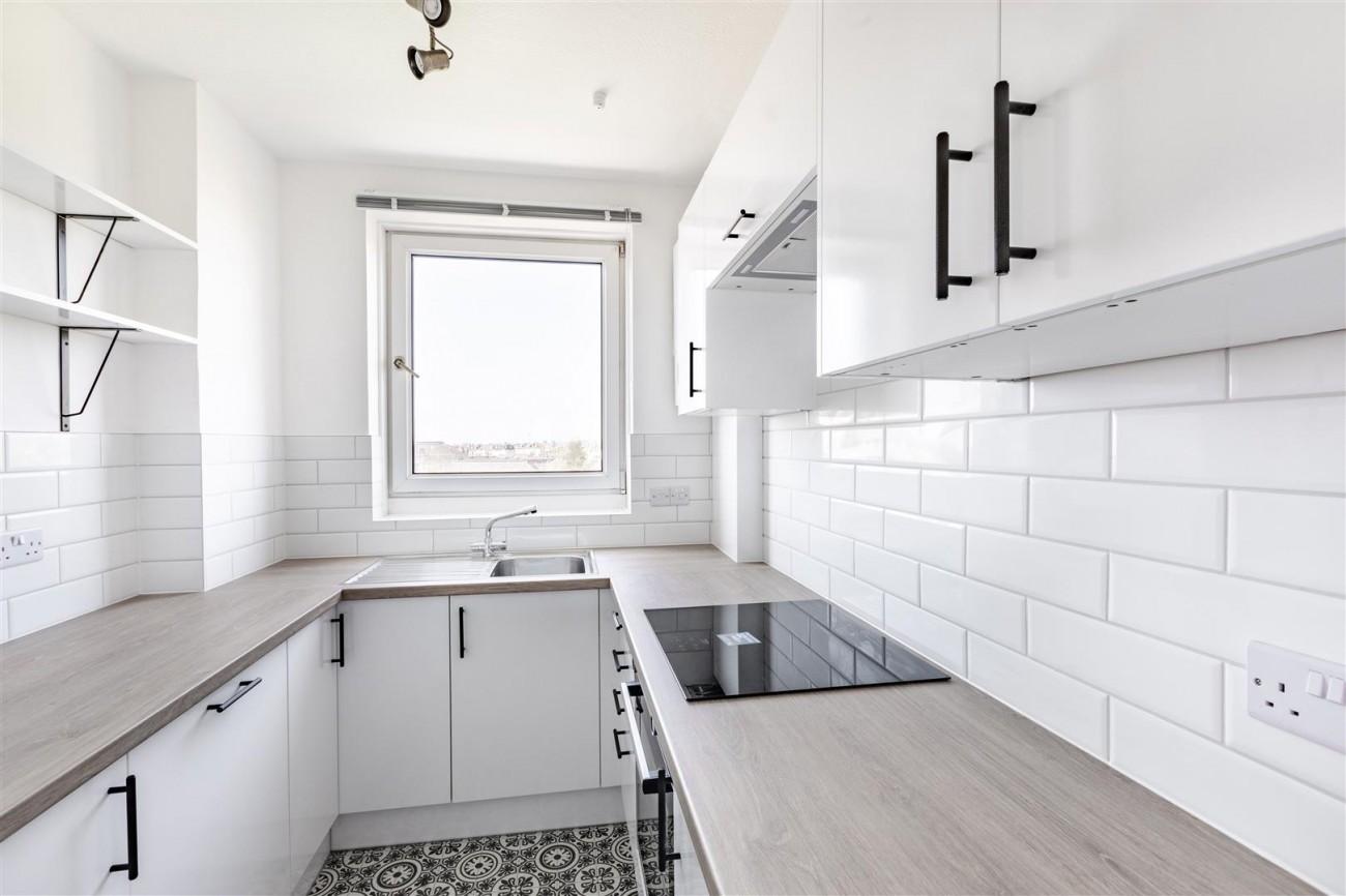 Images for Grand Avenue, Hove EAID:lextonsapi BID:2