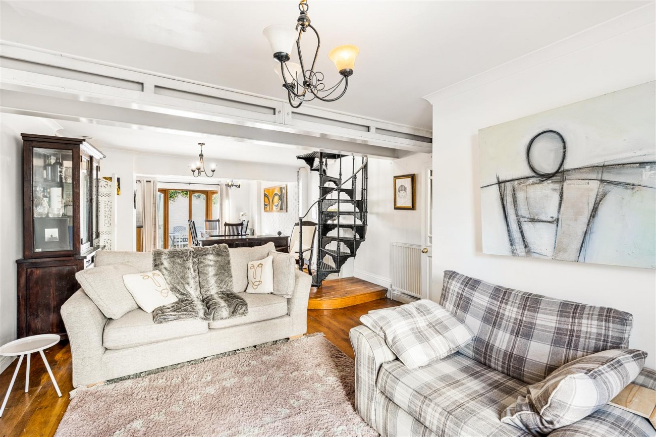 Images for Baxter Street, Brighton EAID:lextonsapi BID:1