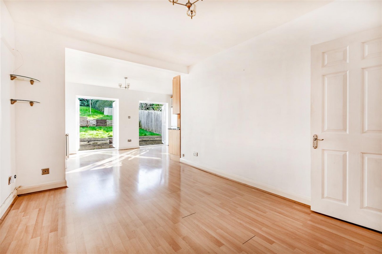 Images for Westfield Crescent, Brighton EAID:lextonsapi BID:2