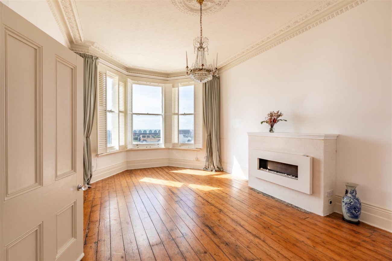 Images for Kingsway, Hove EAID:lextonsapi BID:1