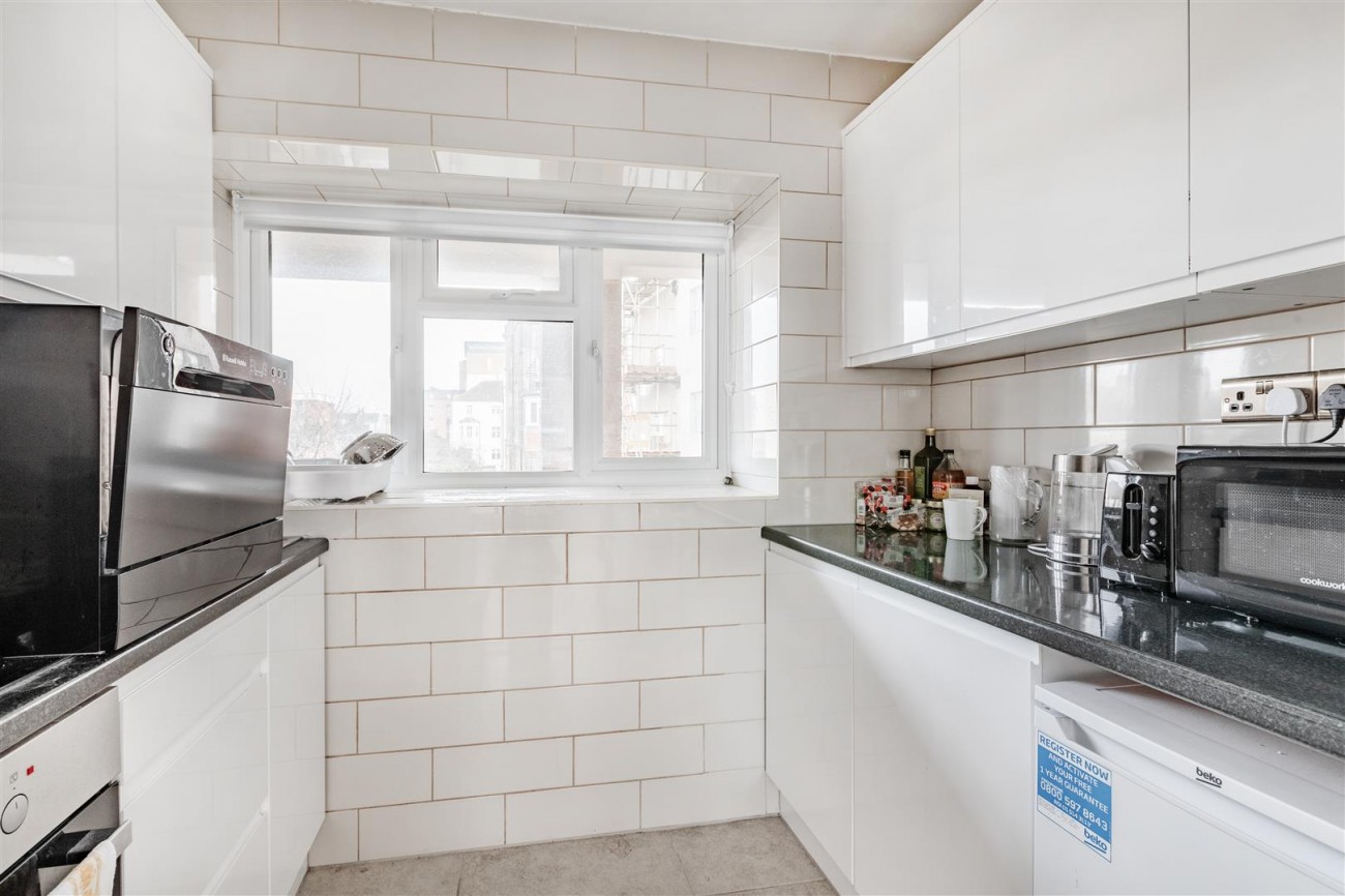 Images for Kingsway, Hove EAID:lextonsapi BID:1