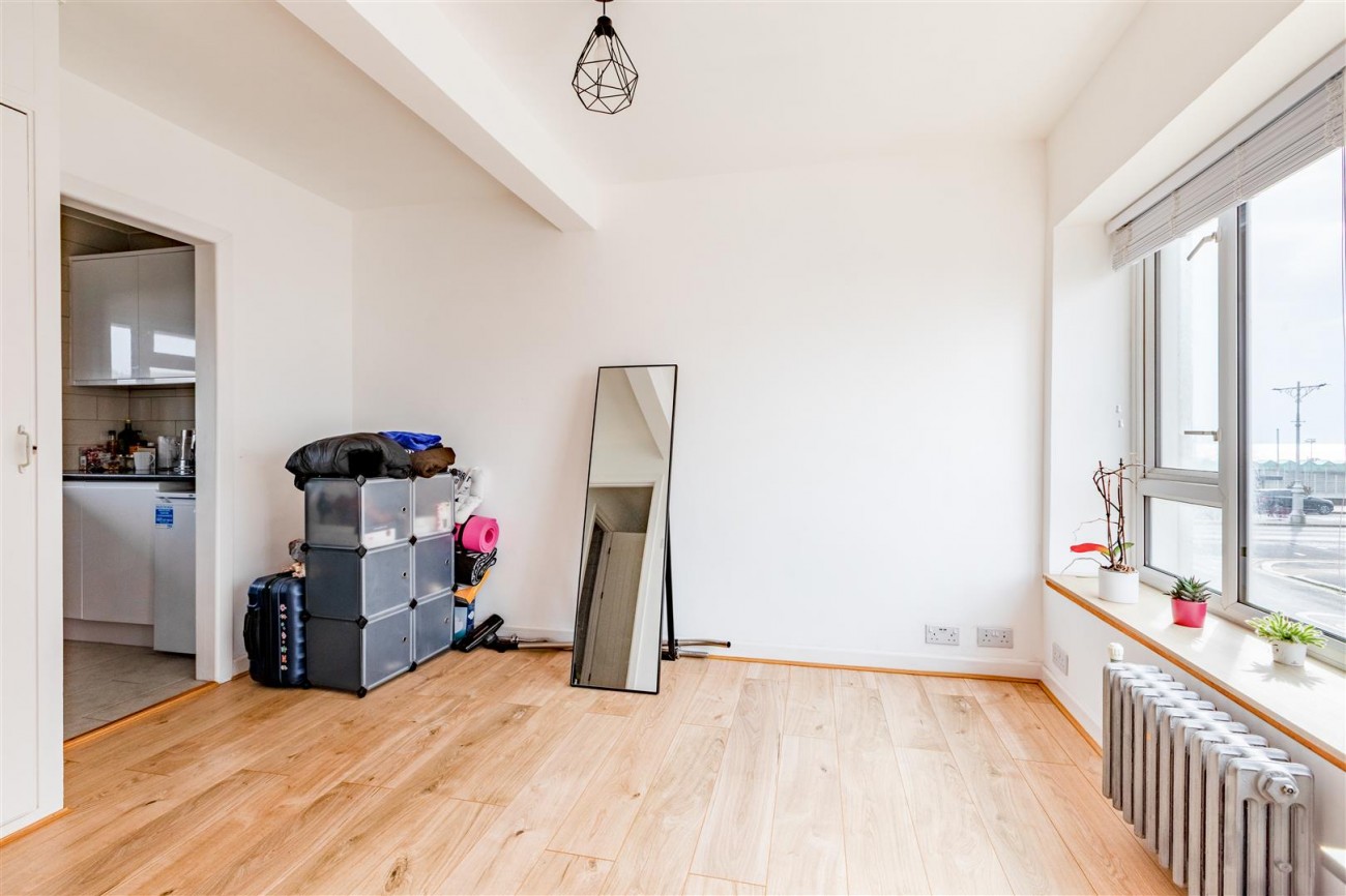 Images for Kingsway, Hove EAID:lextonsapi BID:1