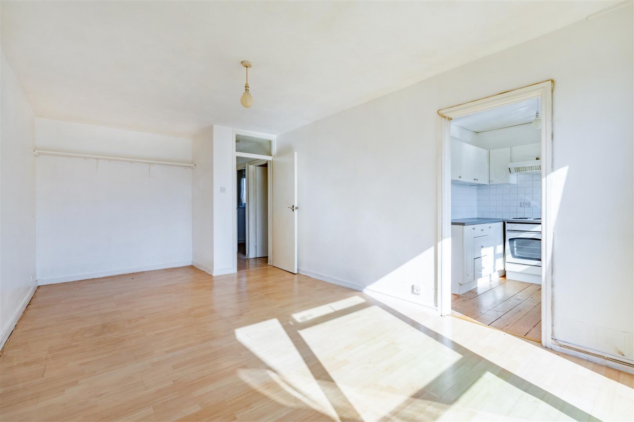 Images for Lyndhurst Road, Hove EAID:lextonsapi BID:4