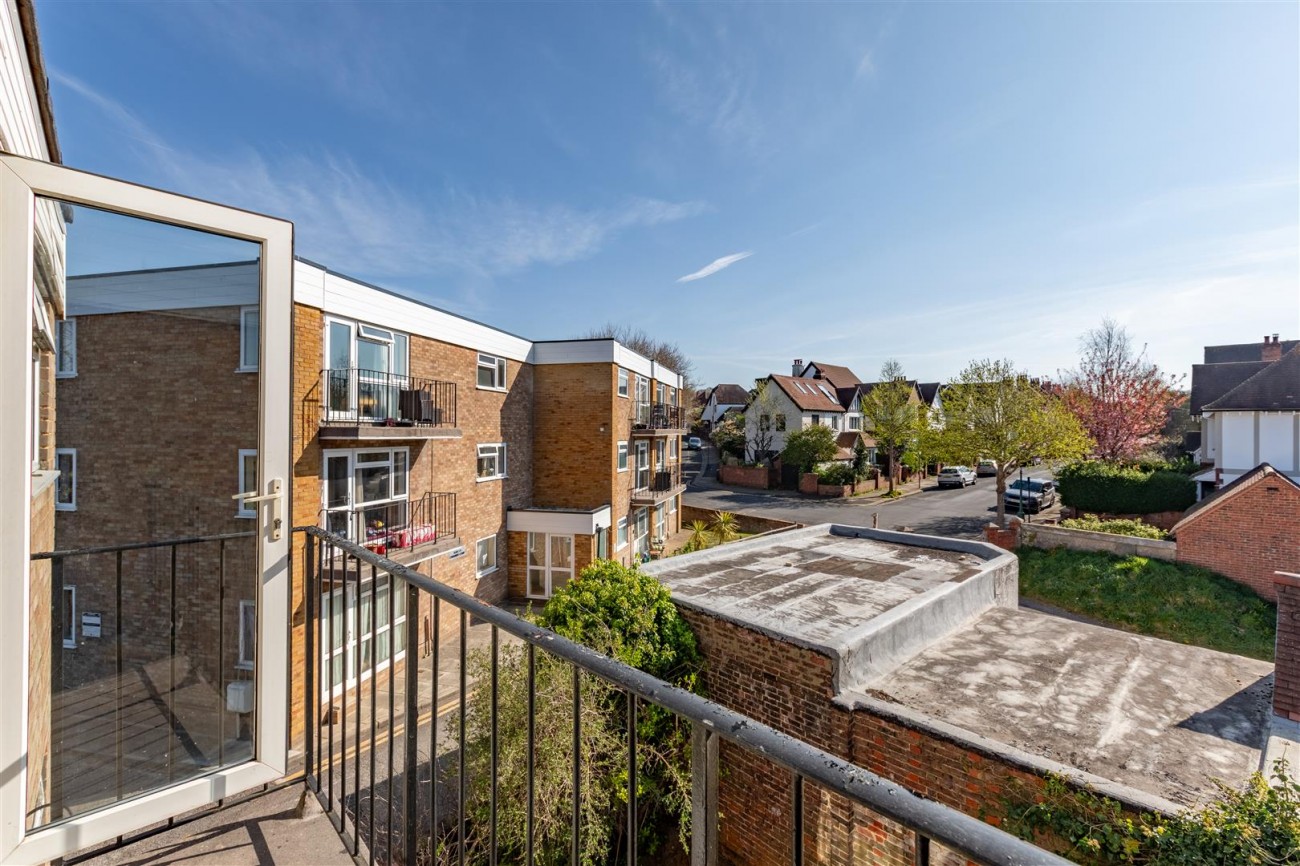 Images for Lyndhurst Road, Hove EAID:lextonsapi BID:4