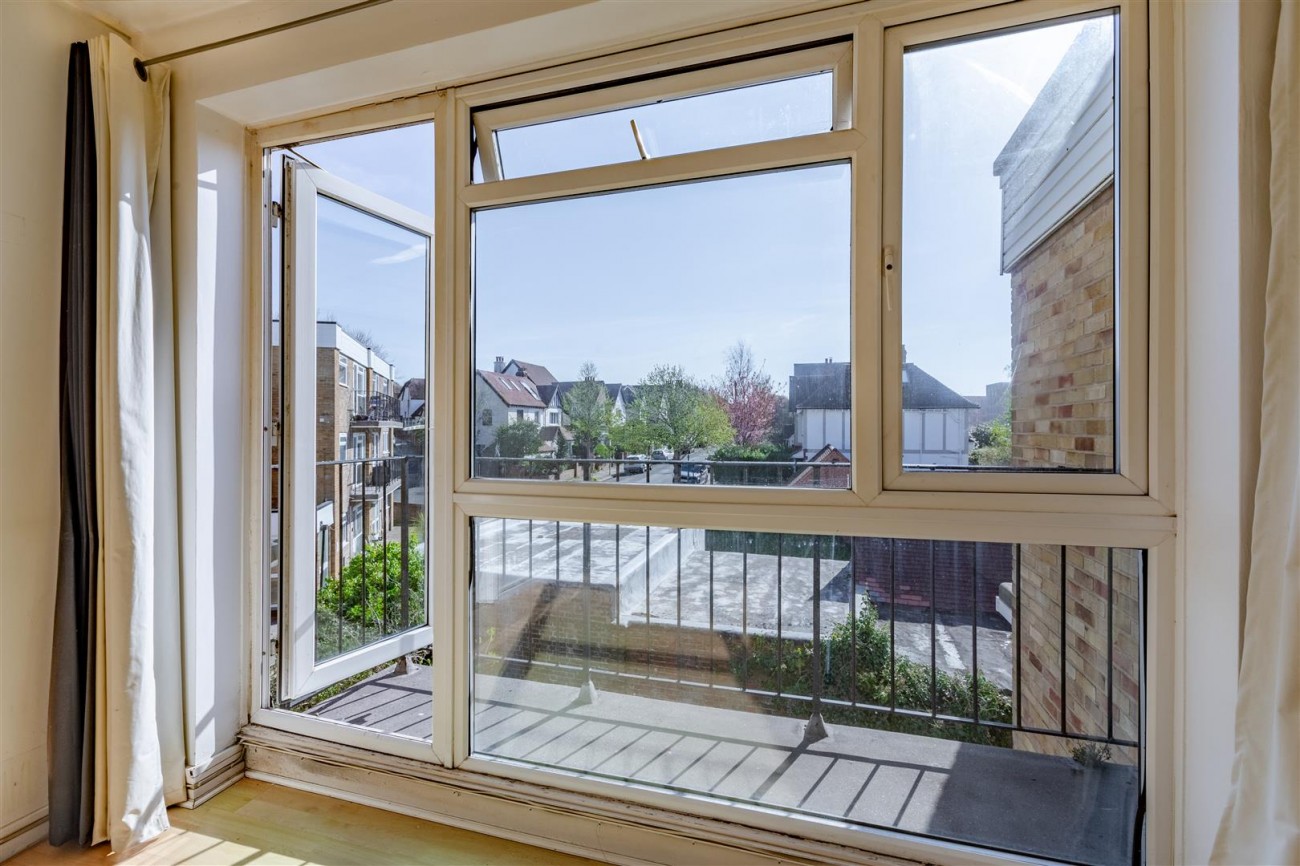 Images for Lyndhurst Road, Hove EAID:lextonsapi BID:4