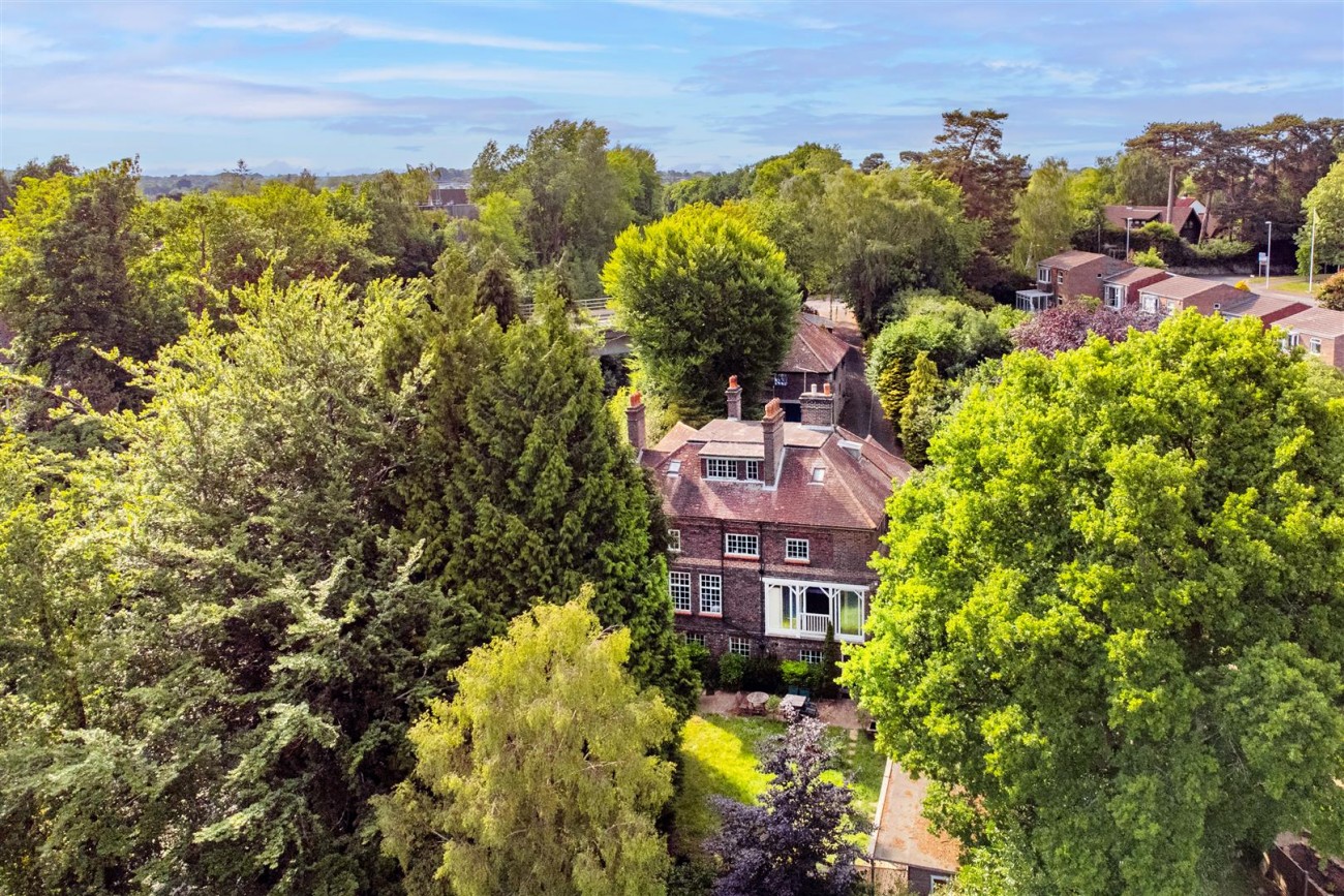 Images for College Lane, East Grinstead EAID:lextonsapi BID:4