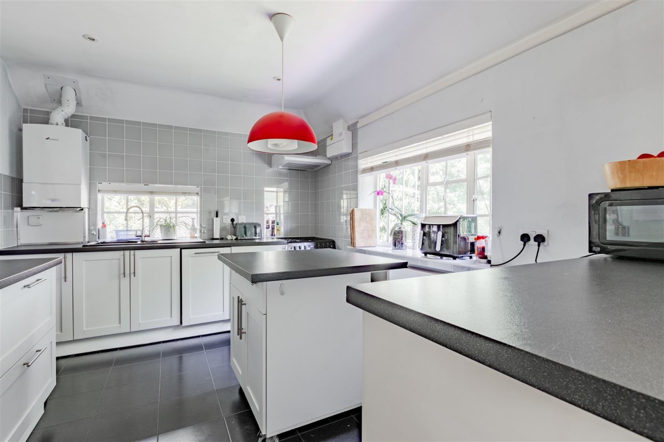 Images for College Lane, East Grinstead EAID:lextonsapi BID:4