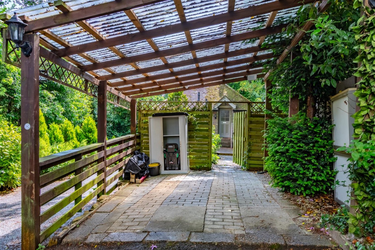 Images for College Lane, East Grinstead EAID:lextonsapi BID:4