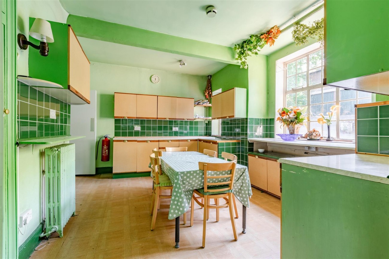 Images for College Lane, East Grinstead EAID:lextonsapi BID:4