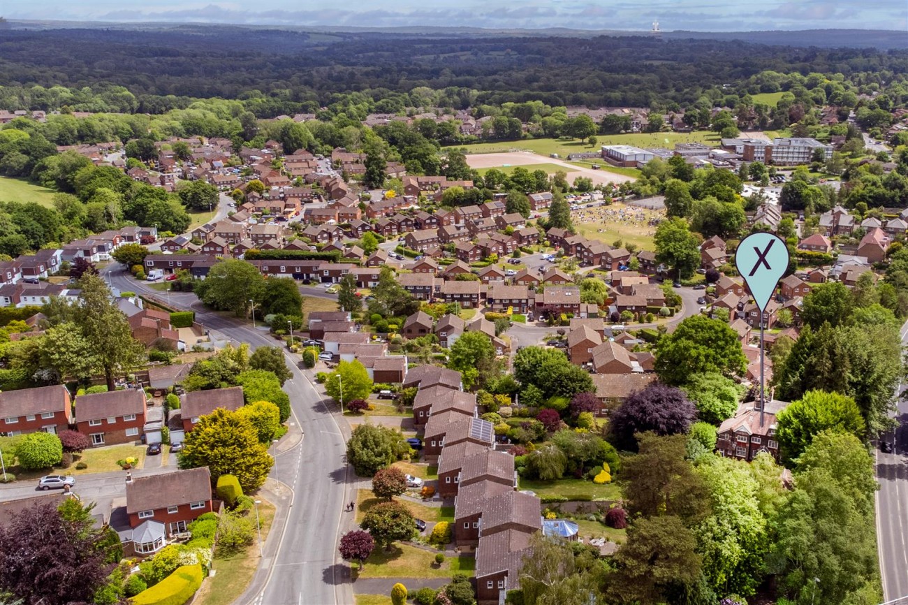 Images for College Lane, East Grinstead EAID:lextonsapi BID:4