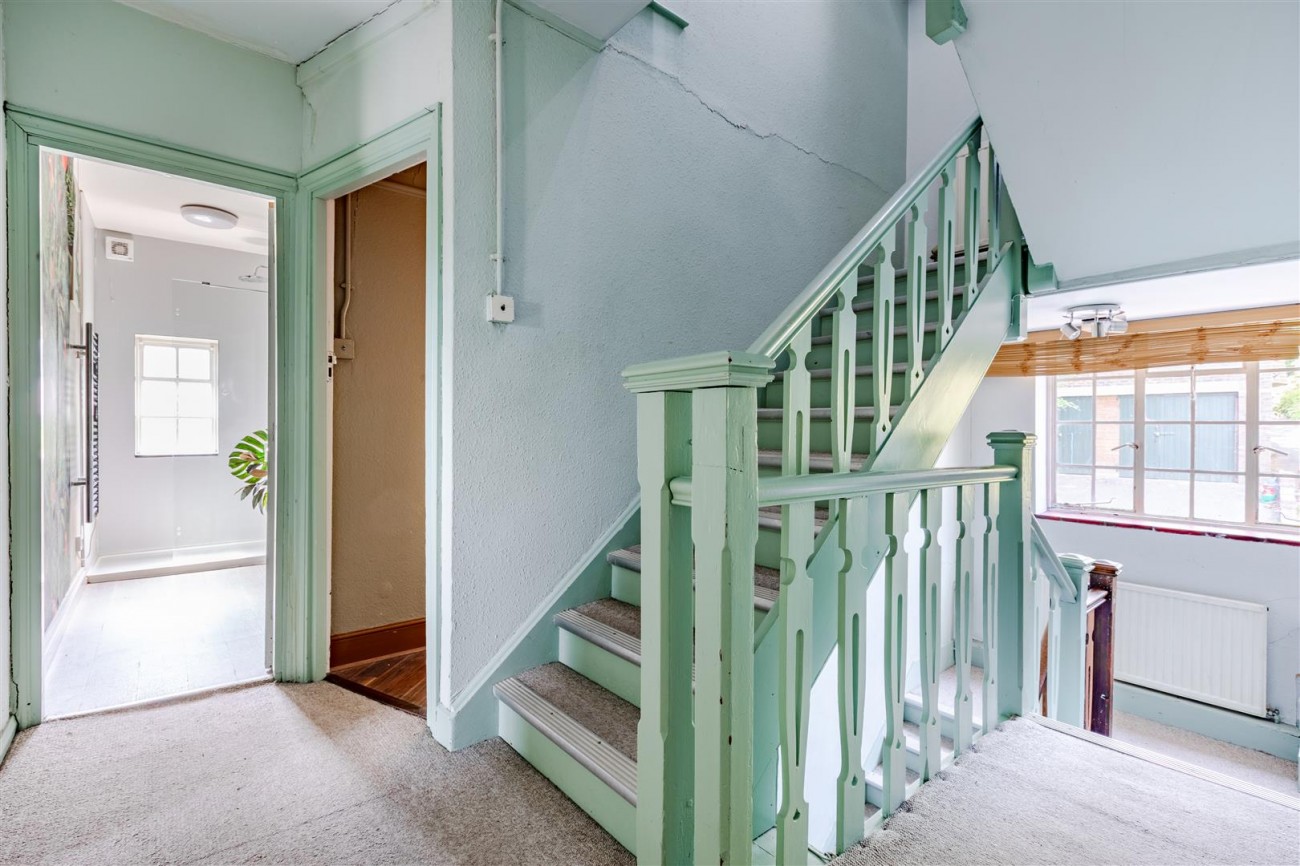Images for College Lane, East Grinstead EAID:lextonsapi BID:4