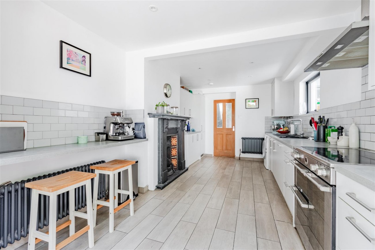 Images for Marine Avenue, Hove EAID:lextonsapi BID:1