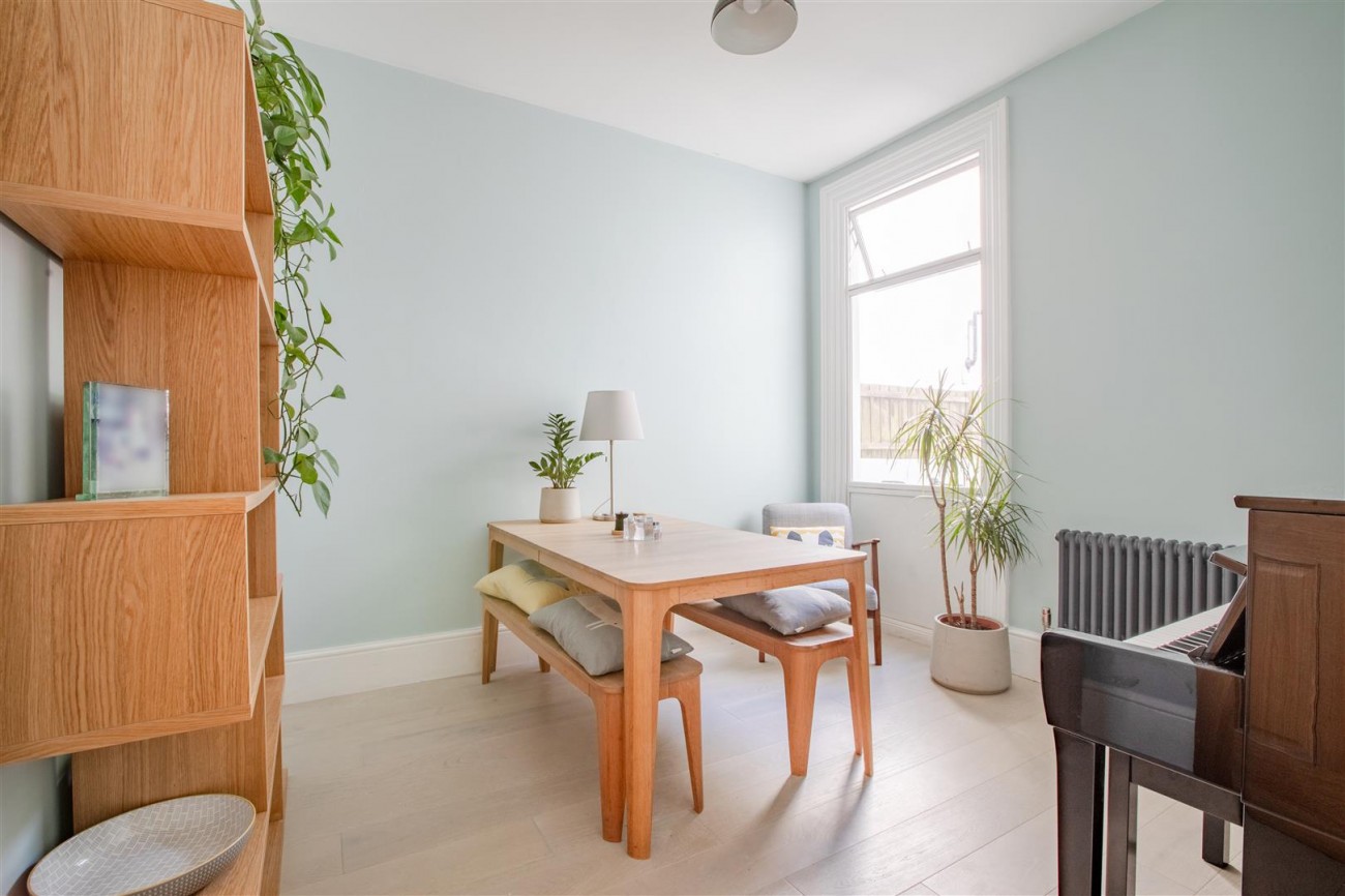 Images for Marine Avenue, Hove EAID:lextonsapi BID:1