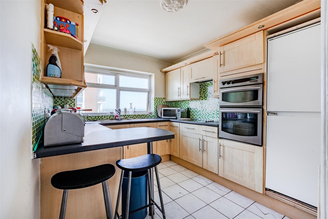 Images for Kingsway, Hove EAID:lextonsapi BID:1