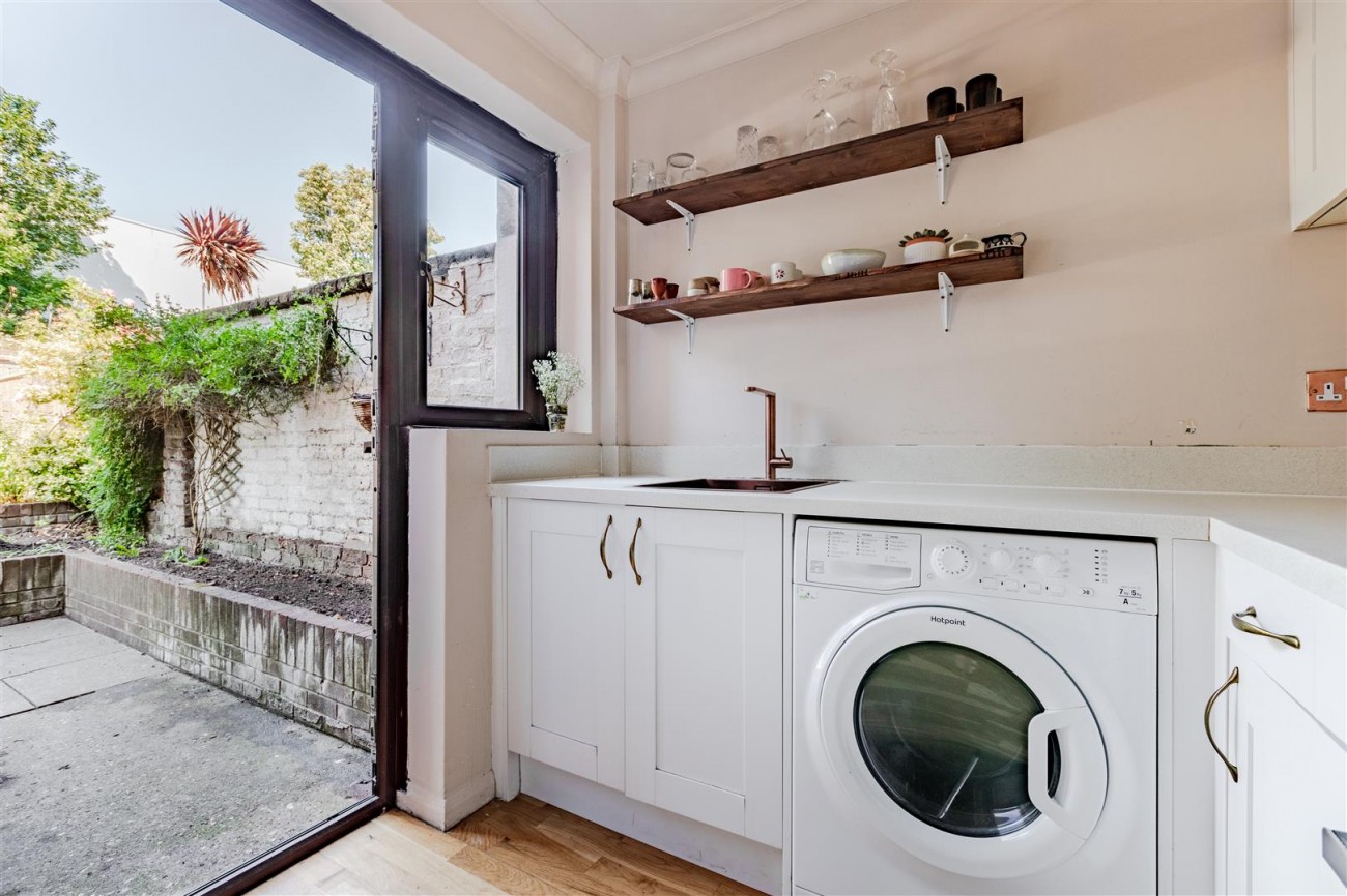 Images for Payne Avenue, Hove EAID:lextonsapi BID:1