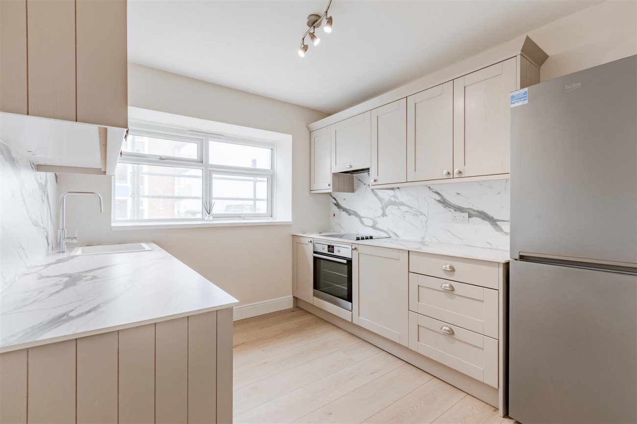 Images for Kingsway, Hove EAID:lextonsapi BID:1