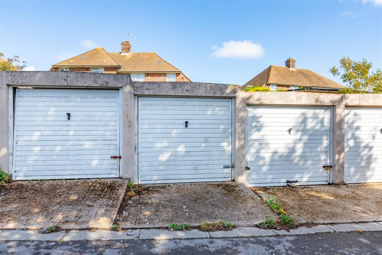 Images for Chichester Close, Hove EAID:lextonsapi BID:4