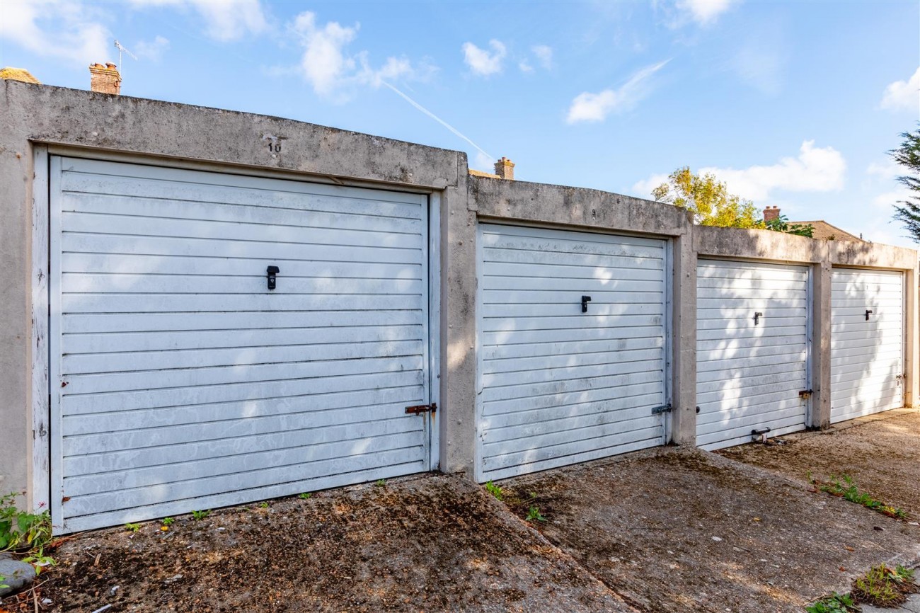 Images for Chichester Close, Hove EAID:lextonsapi BID:4