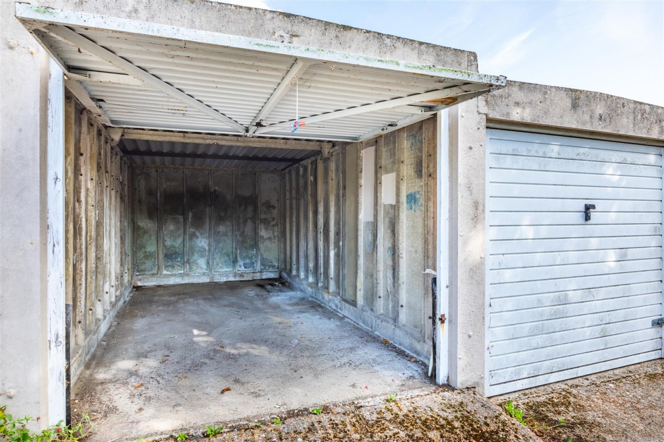 Images for Chichester Close, Hove EAID:lextonsapi BID:4