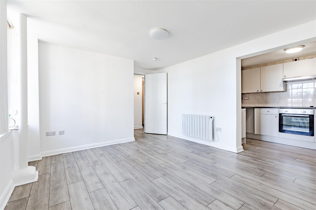 Images for 20 Seaside, Eastbourne EAID:lextonsapi BID:2