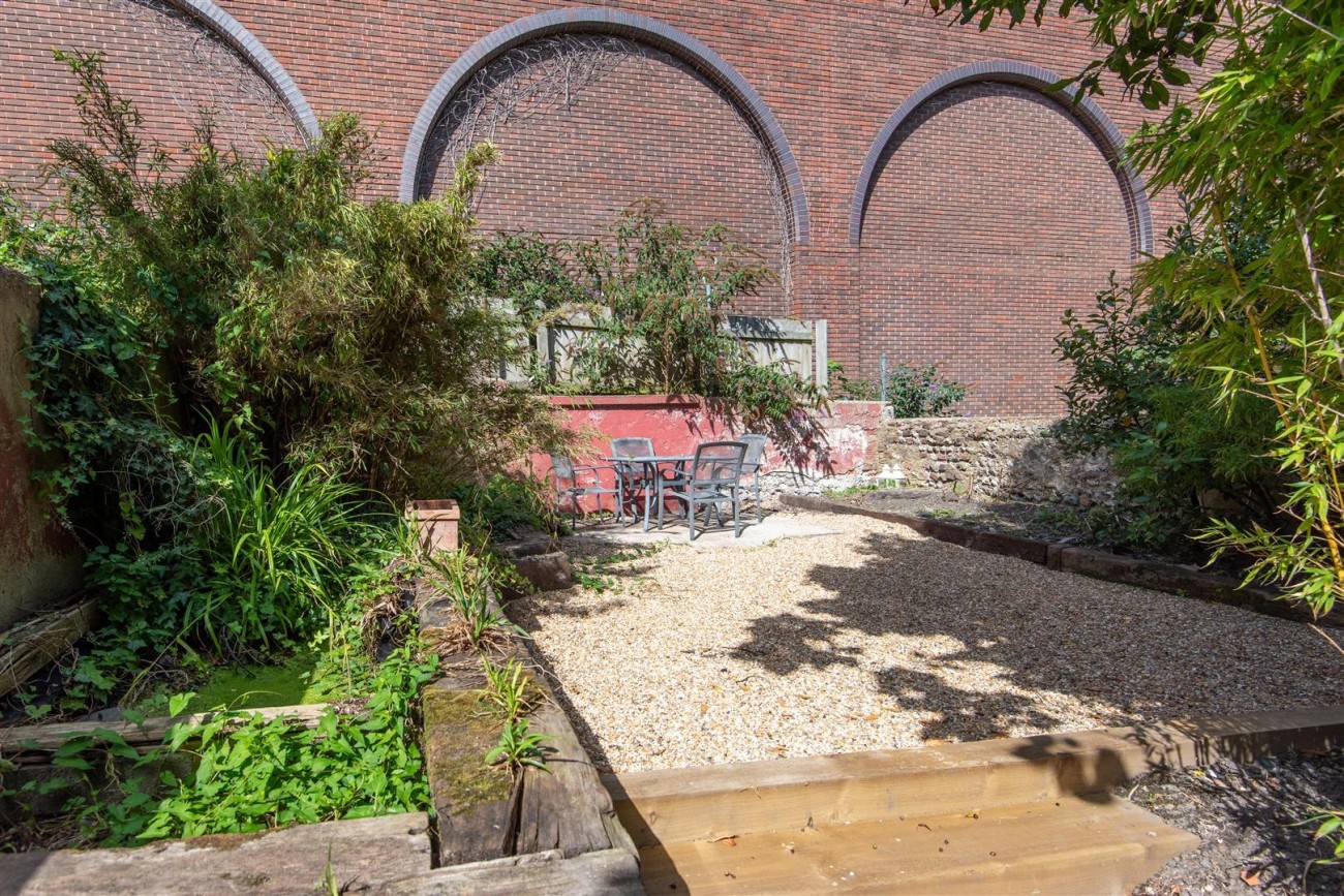 Images for Roundhill Crescent, Brighton EAID:lextonsapi BID:1