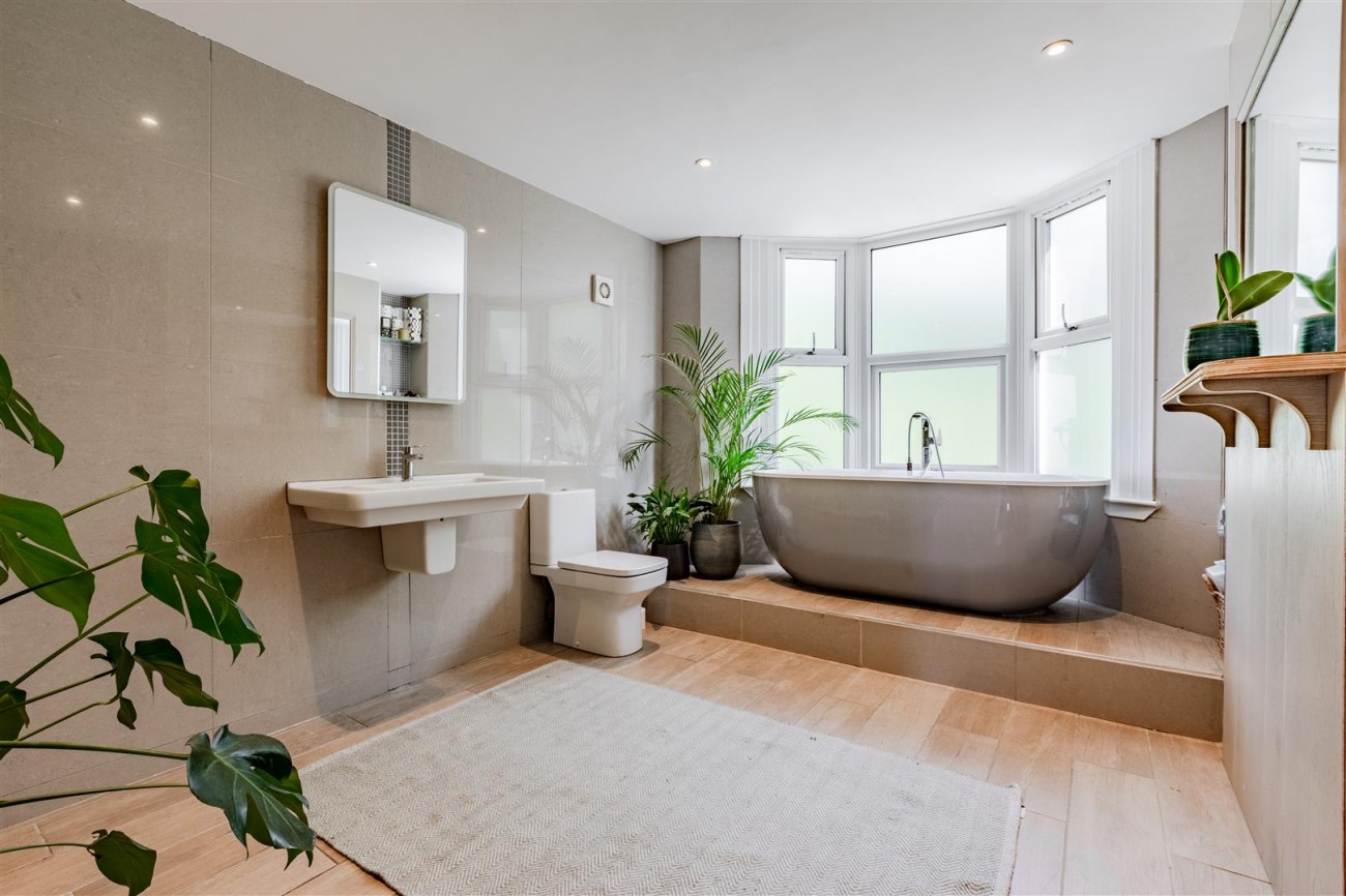 Images for Marine Avenue, Hove EAID:lextonsapi BID:2