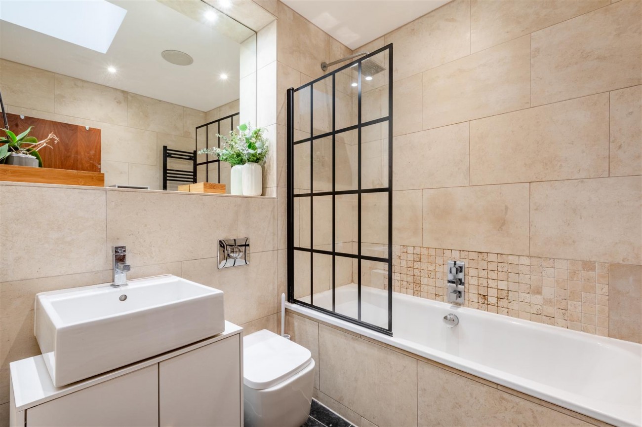 Images for Adelaide Crescent, Hove EAID:lextonsapi BID:1