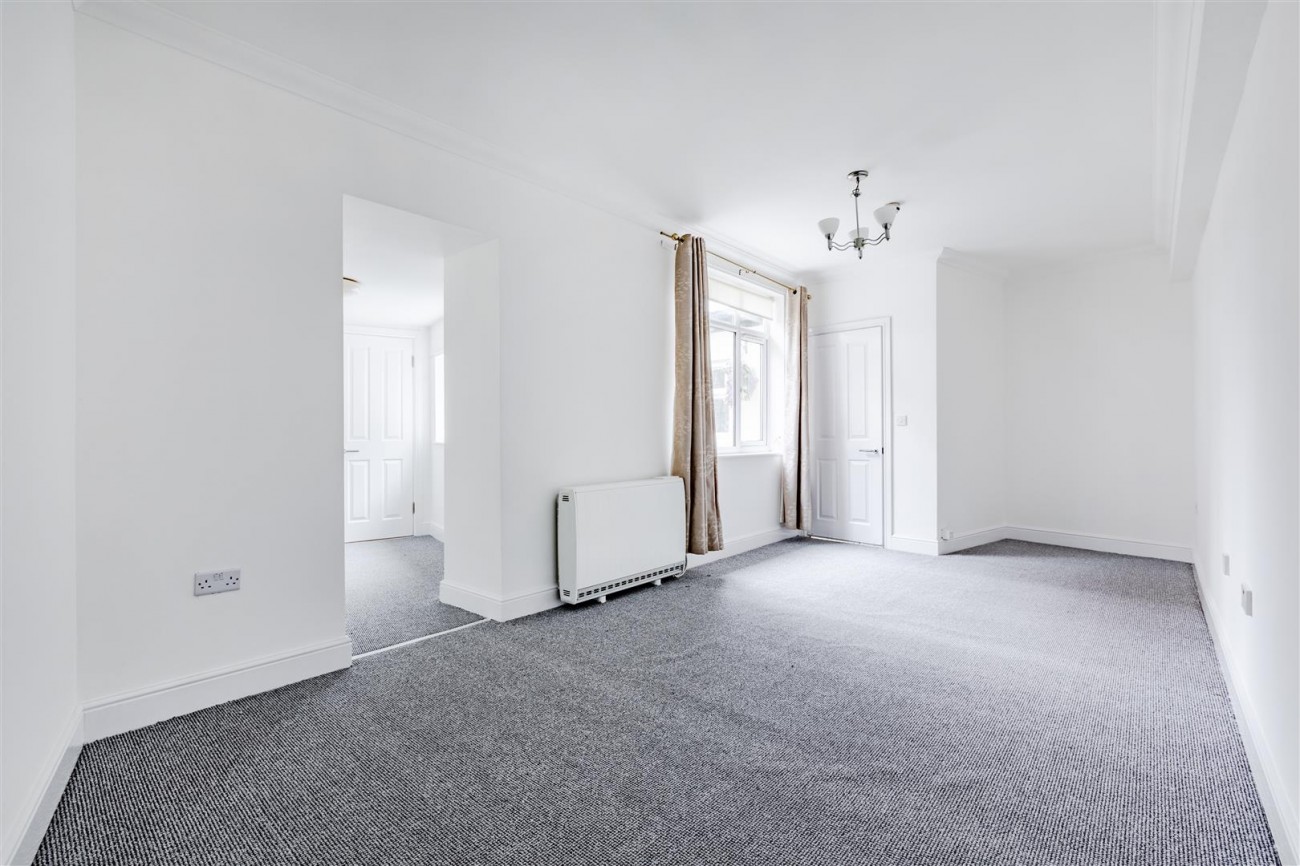 Images for Leslie Street, Eastbourne EAID:lextonsapi BID:2