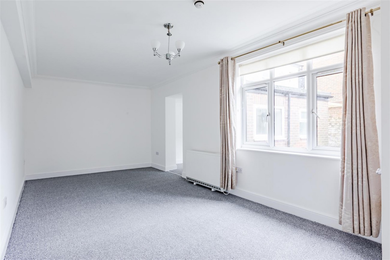 Images for Leslie Street, Eastbourne EAID:lextonsapi BID:2