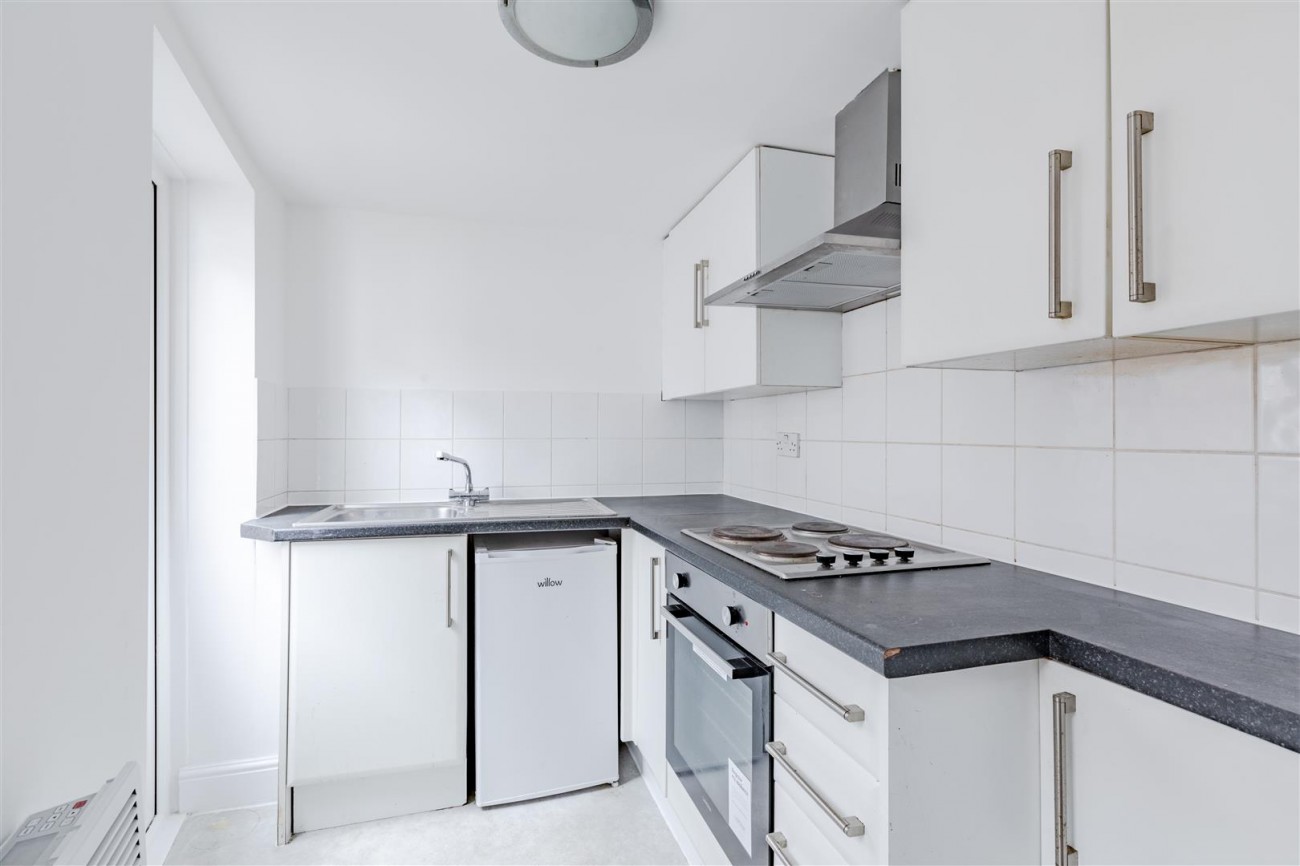 Images for Leslie Street, Eastbourne EAID:lextonsapi BID:2