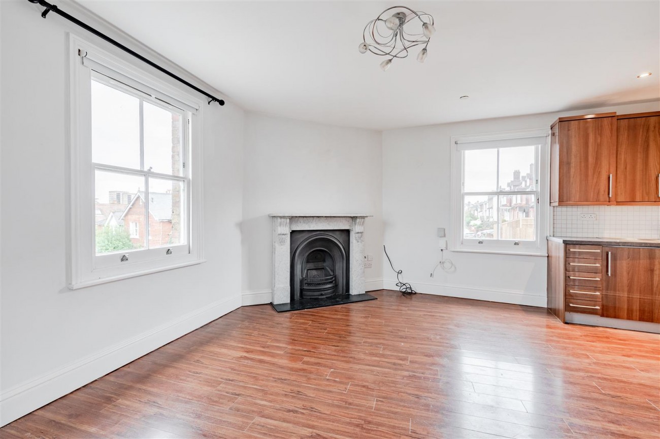 Images for Linkfield Street, Redhill EAID:lextonsapi BID:4