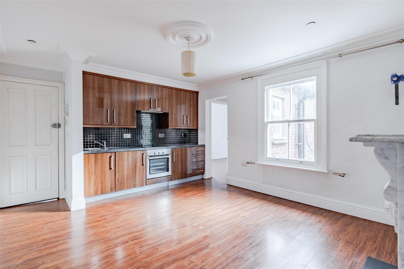 Images for Linkfield Street, Redhill EAID:lextonsapi BID:4