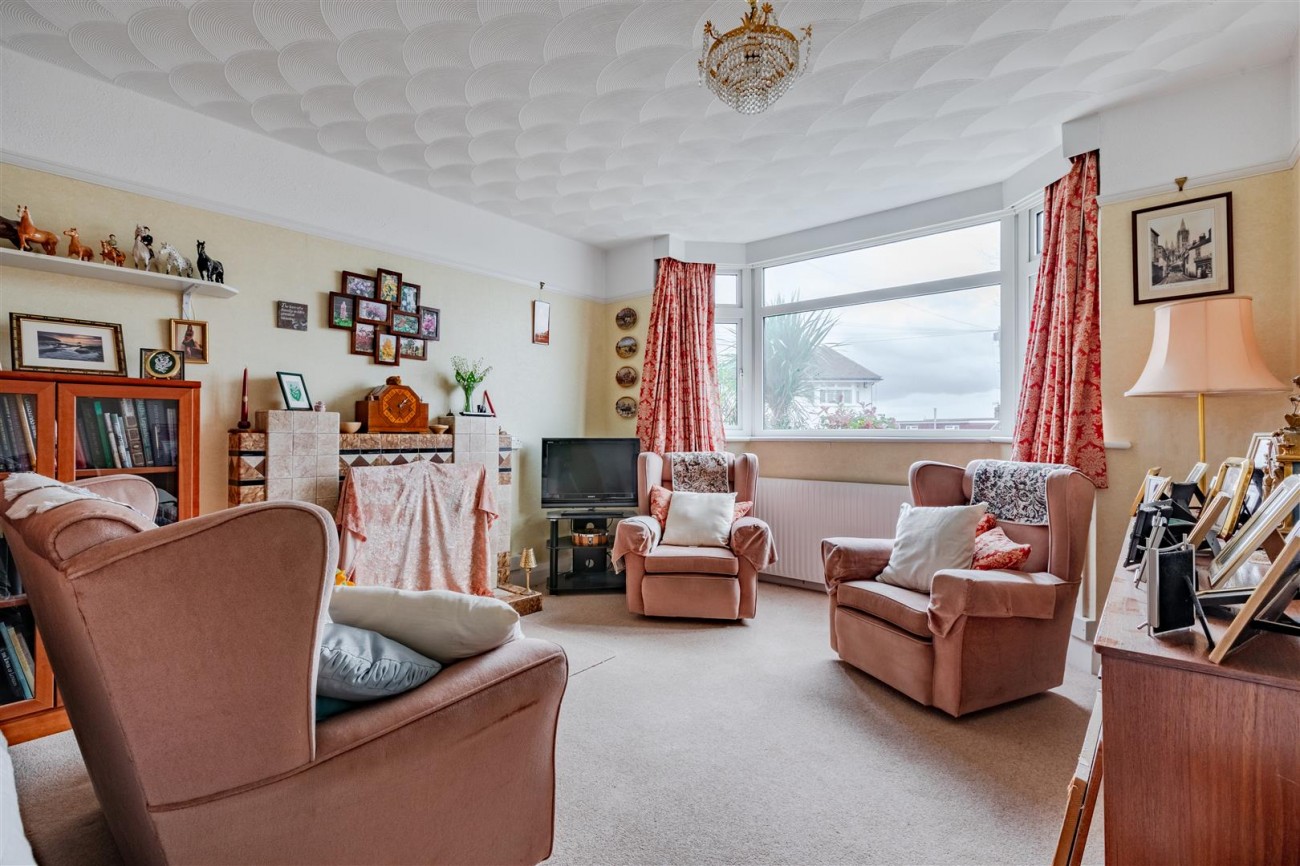 Images for Fallowfield Close, Hove EAID:lextonsapi BID:1